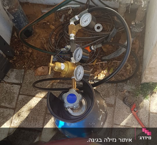 מד לחץ גז, צינורות ומכשיר VARIOTEC 460 Tracerga